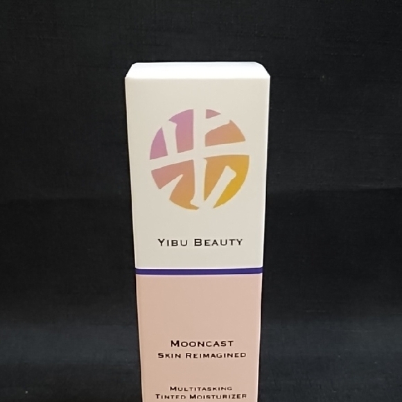 Yibu Beauty Multitasking Medium-Dark Tinted Moisturizer Cream - Picture 1 of 5